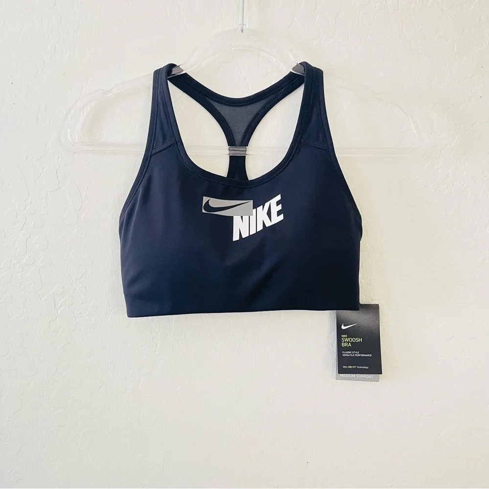 Nike Women's Swoosh Sports Bra